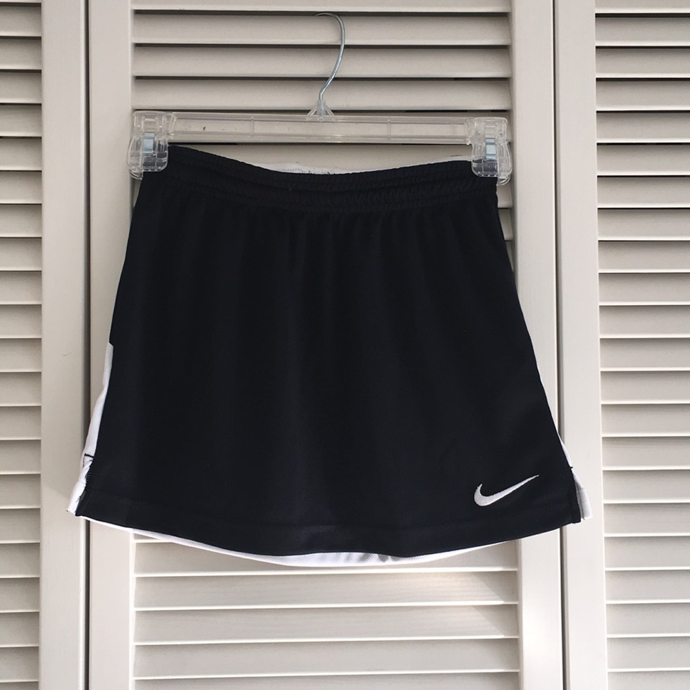 NWT Nike Girls Lacrosse Skirt